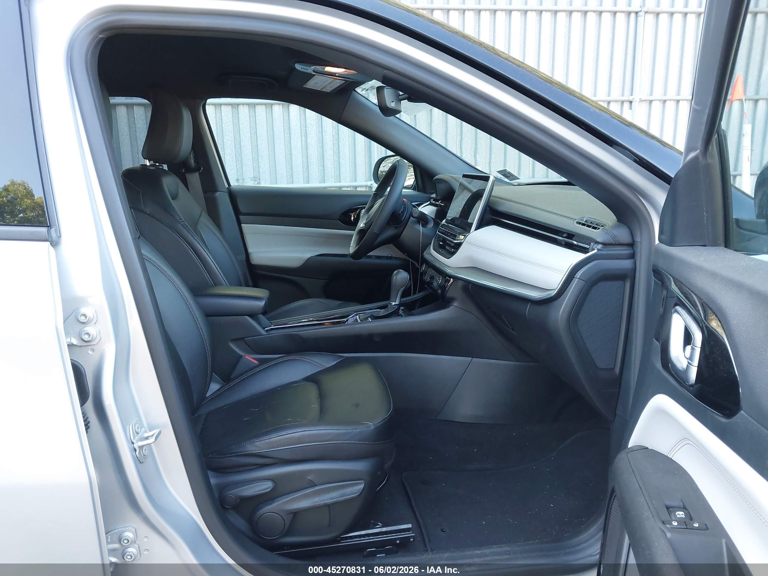 2024 Jeep Compass Limited 4x4 Silver vin: 3C4NJDCN9RT125693