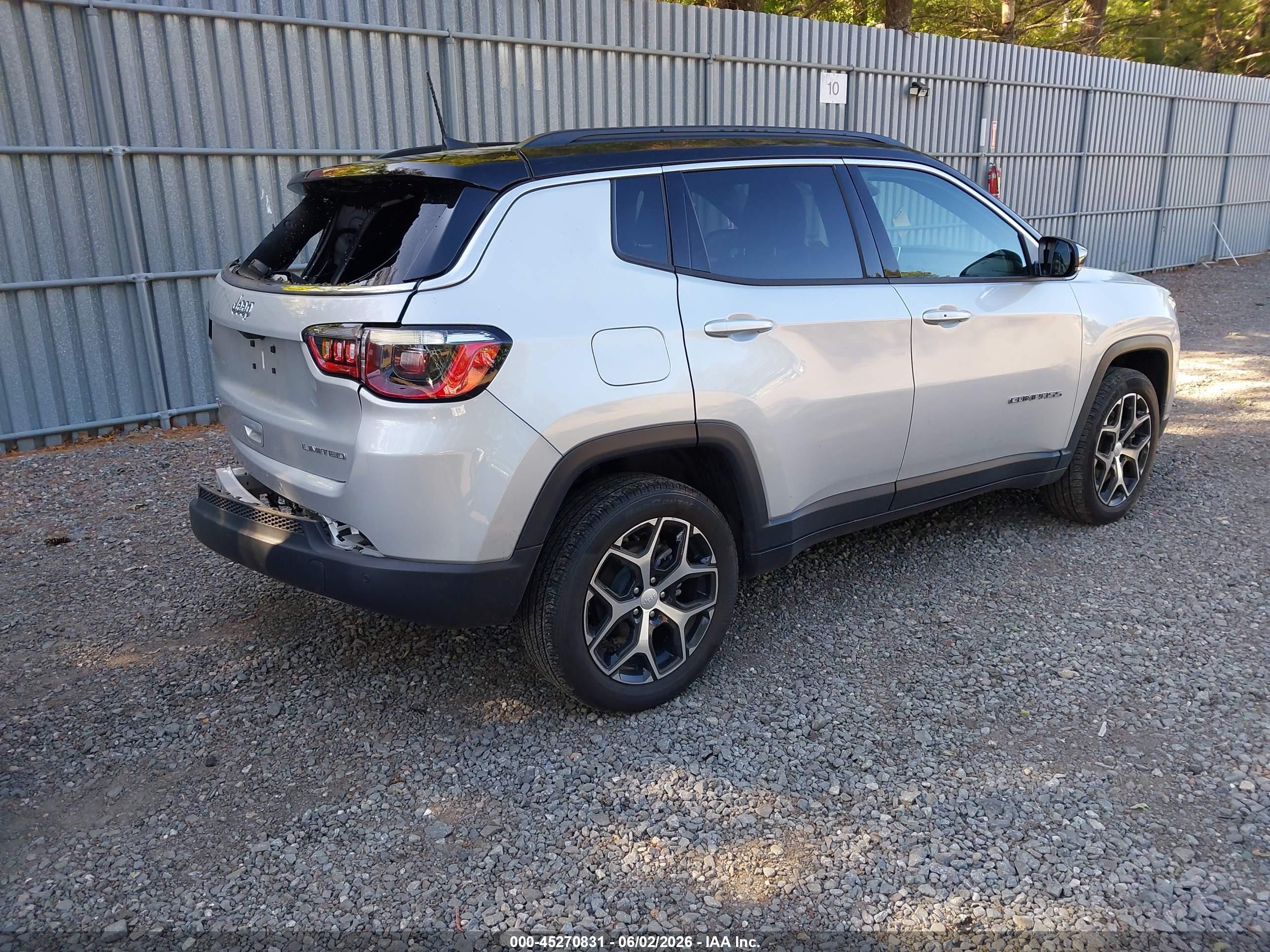 2024 Jeep Compass Limited 4x4 Silver vin: 3C4NJDCN9RT125693