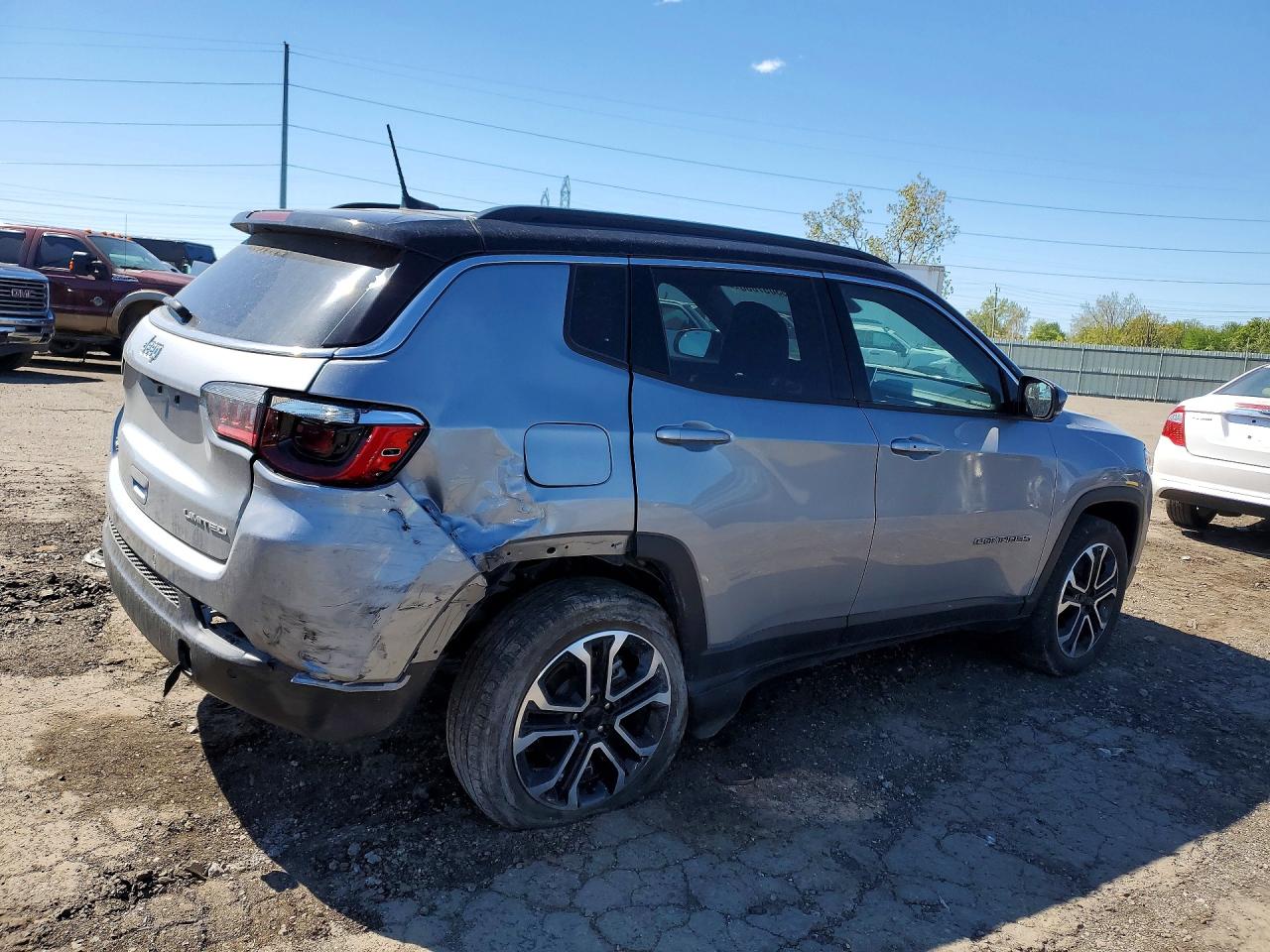 2023 Jeep Compass Limited Silver vin: 3C4NJDCNXPT509043