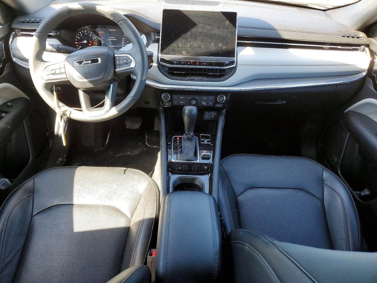 2023 Jeep Compass Limited Silver vin: 3C4NJDCNXPT509043