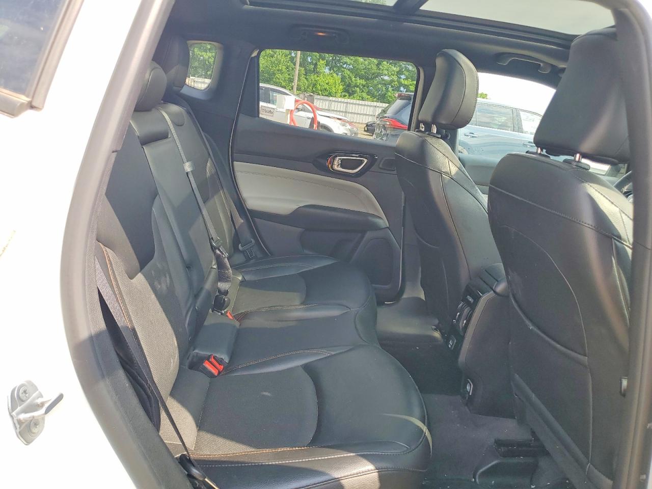 2023 Jeep Compass Limited Белый vin: 3C4NJDCNXPT537697