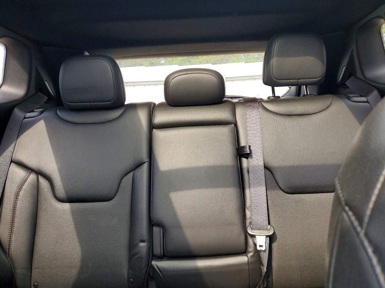 2023 Jeep Compass Limited Белый vin: 3C4NJDCNXPT537697