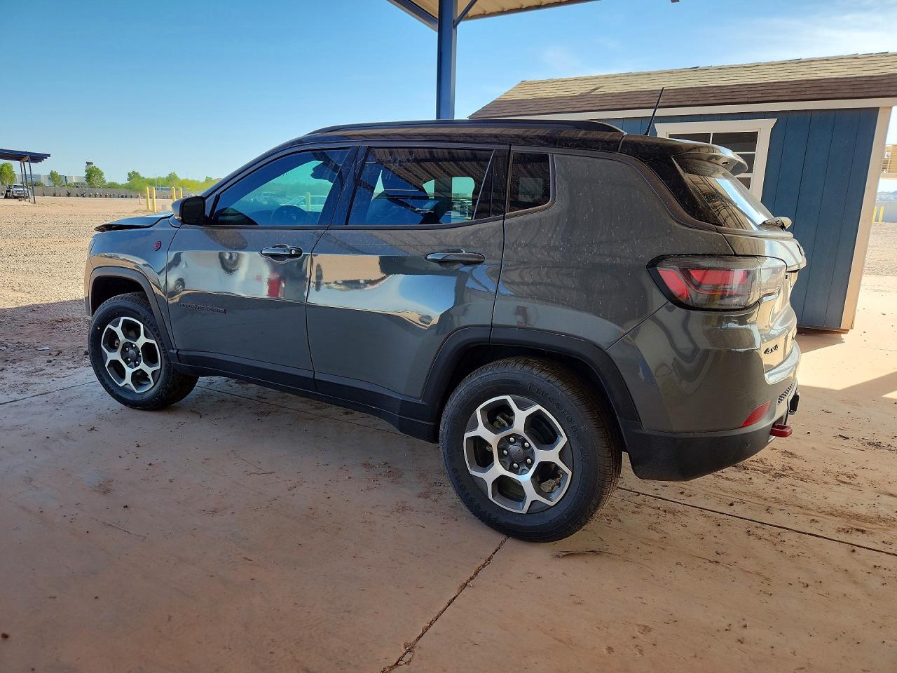 2022 Jeep Compass Trailhawk Gray vin: 3C4NJDDB0NT115553
