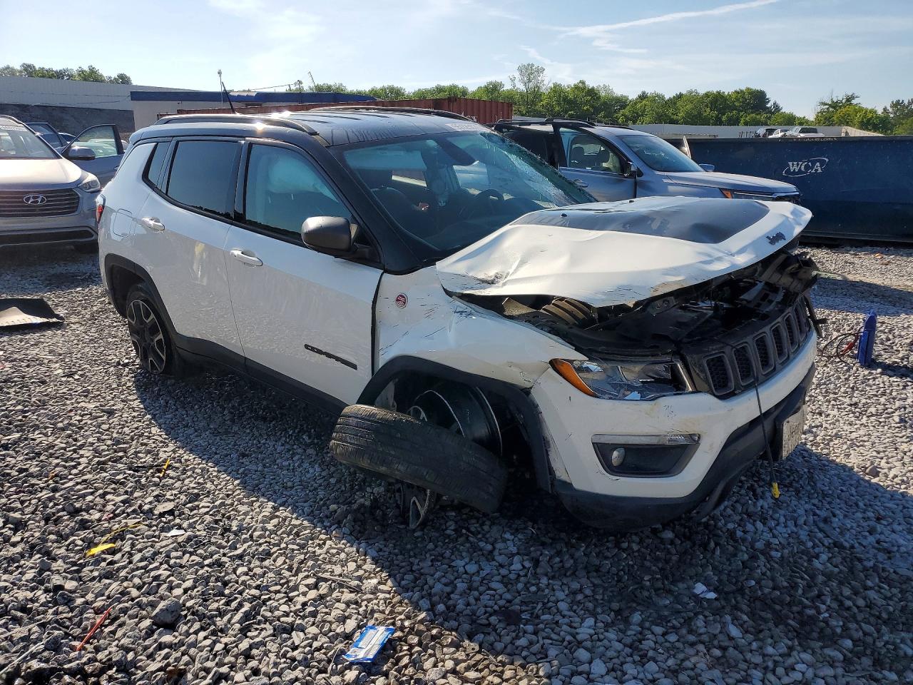 2019 Jeep Compass Trailhawk White vin: 3C4NJDDB1KT748008