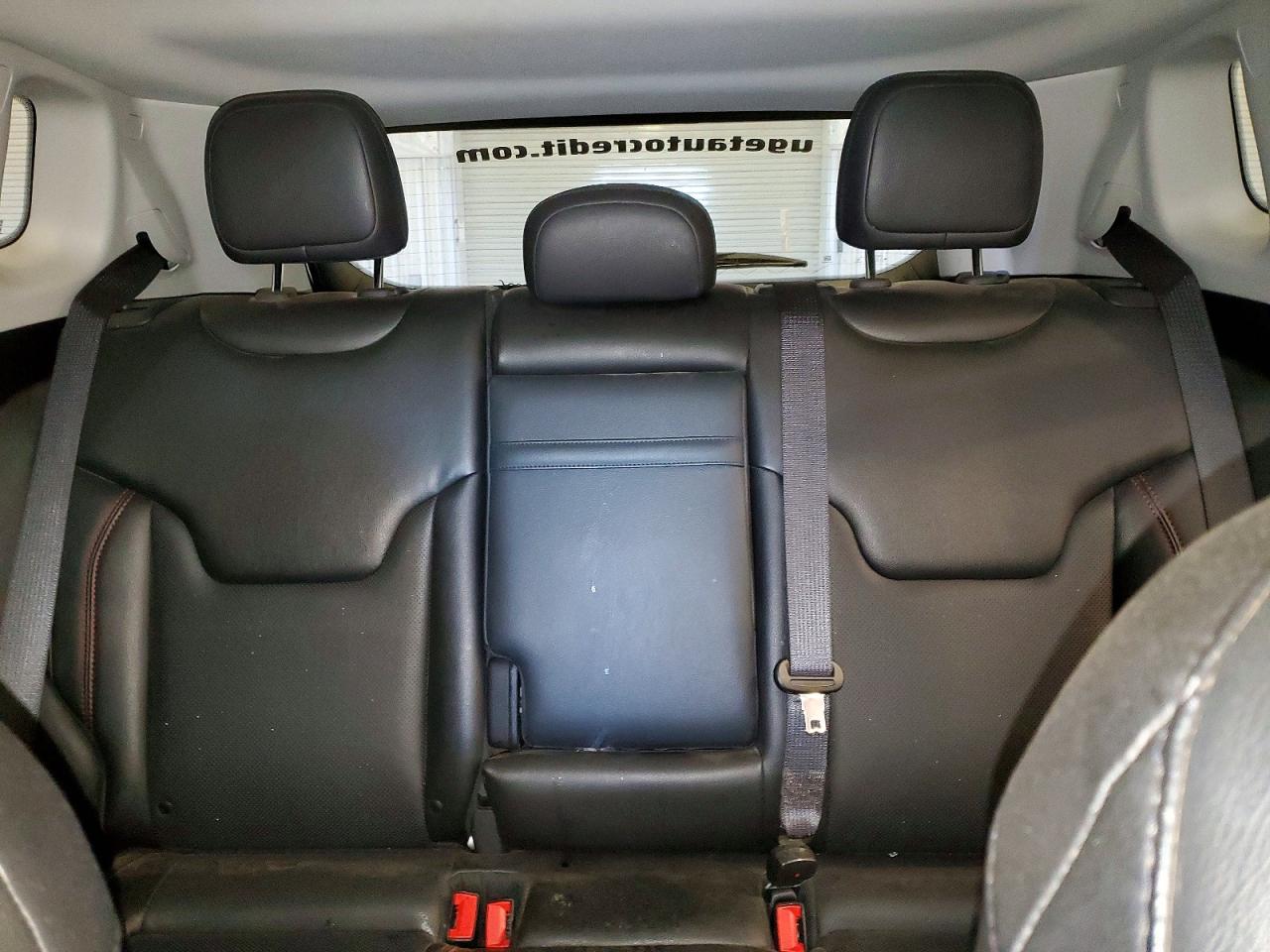 2018 Jeep Compass Trailhawk White vin: 3C4NJDDB2JT424208