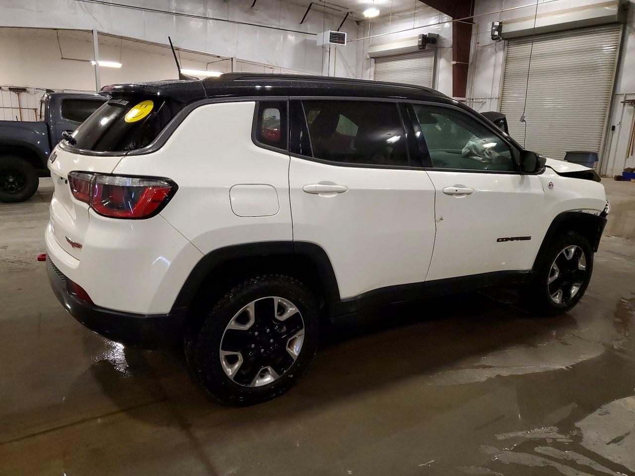 2018 Jeep Compass Trailhawk White vin: 3C4NJDDB2JT424208