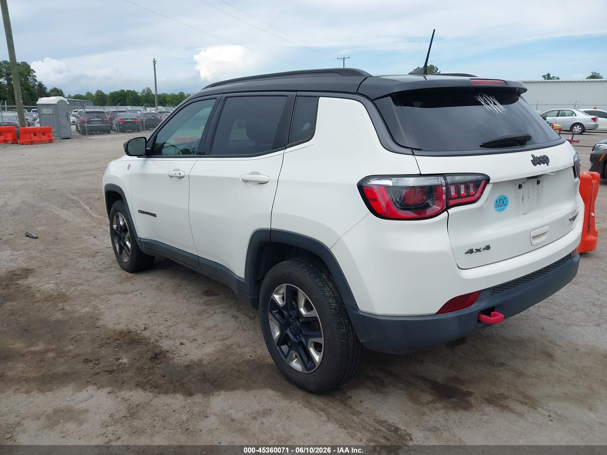 2017 Jeep New Compass Trailhawk 4x4 White vin: 3C4NJDDB3HT624038