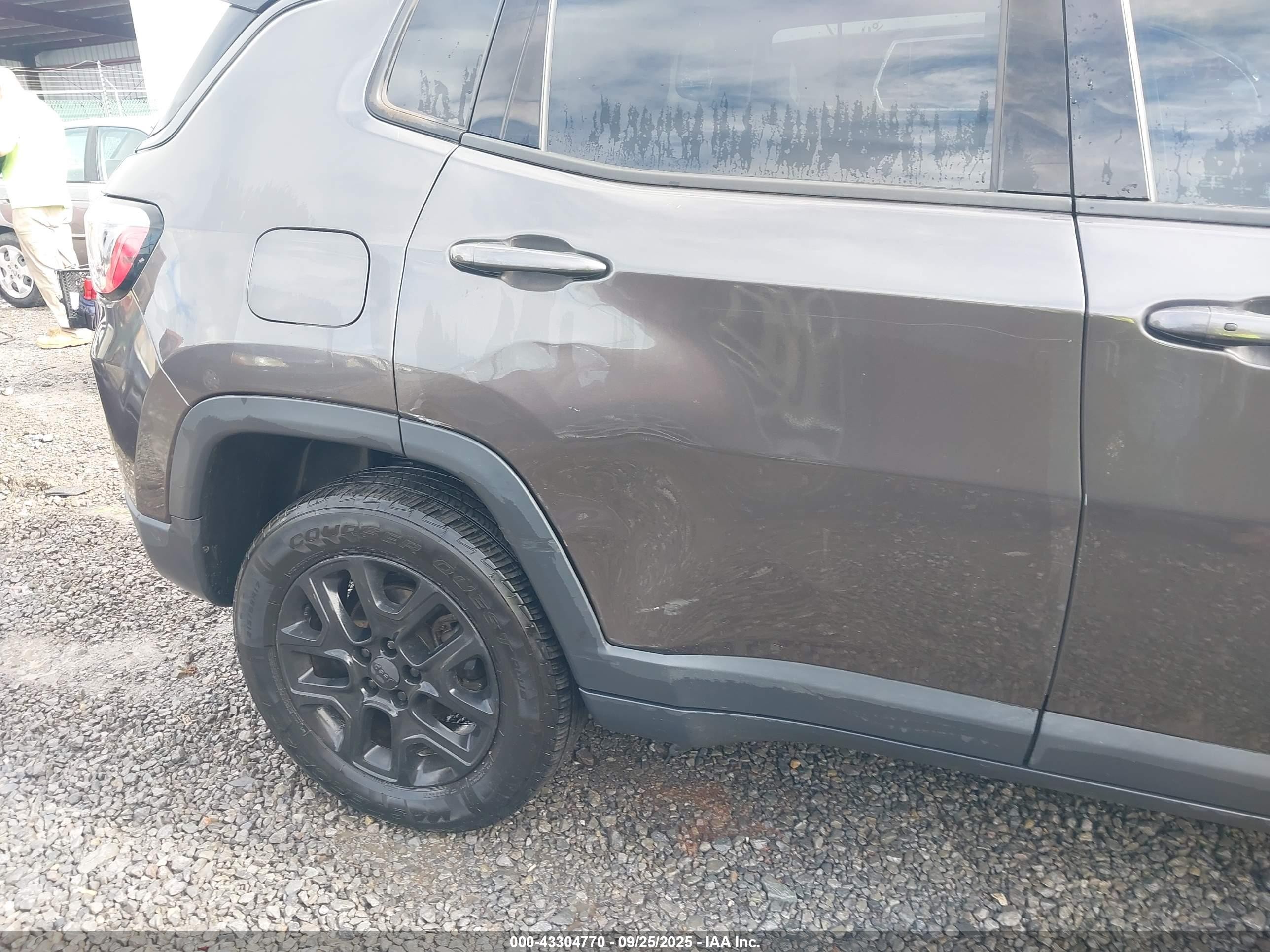 2017 Jeep New Compass Trailhawk 4x4 Серый vin: 3C4NJDDB3HT675054