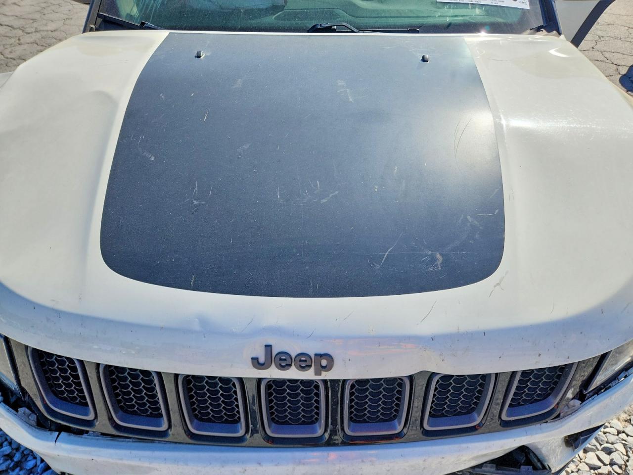 2019 Jeep Compass Trailhawk White vin: 3C4NJDDB3KT786243