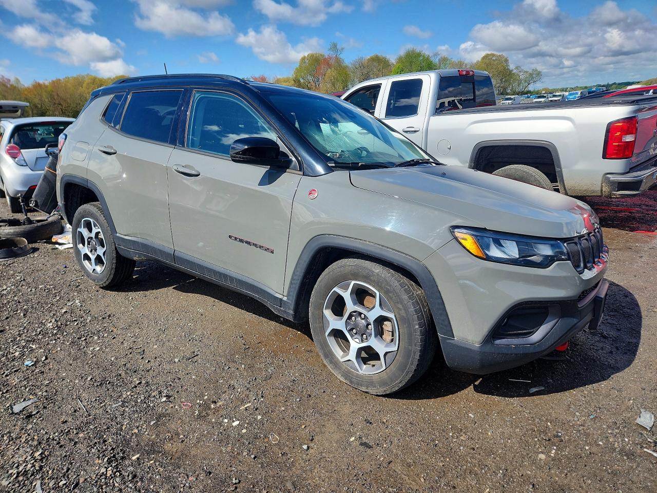 2022 Jeep Compass Trailhawk Gray vin: 3C4NJDDB3NT190134