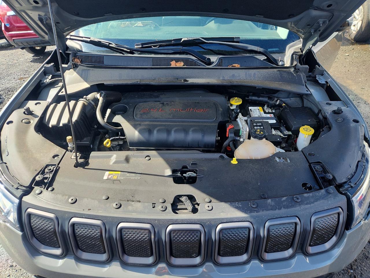 2022 Jeep Compass Trailhawk Gray vin: 3C4NJDDB3NT190134
