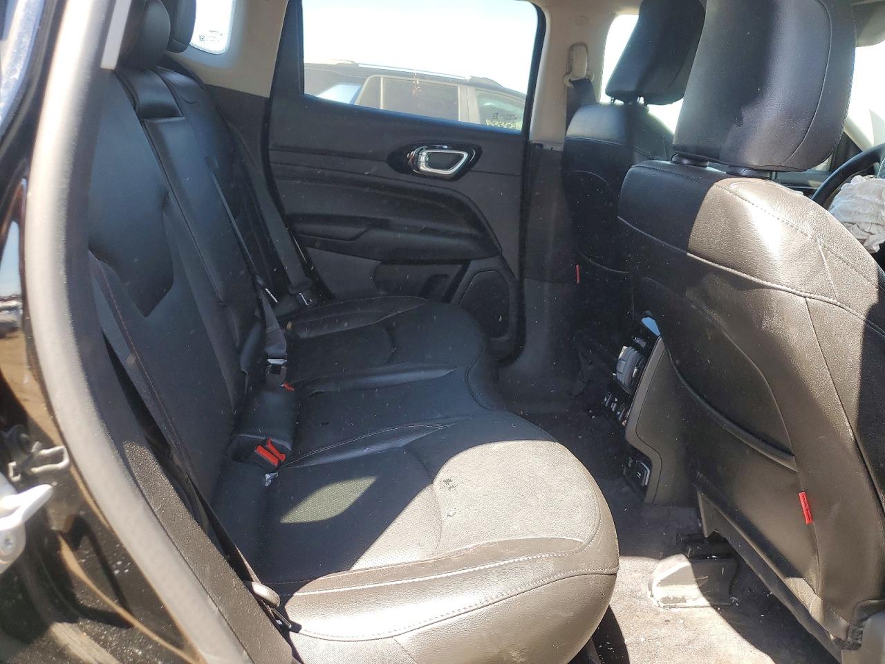 2022 Jeep Compass Trailhawk Black vin: 3C4NJDDB3NT227327