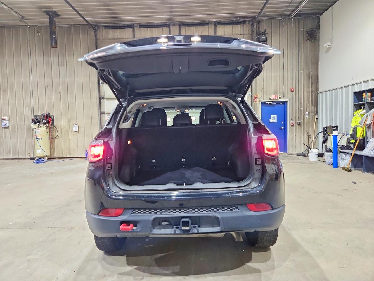 2020 Jeep Compass Trailhawk Black vin: 3C4NJDDB7LT234648