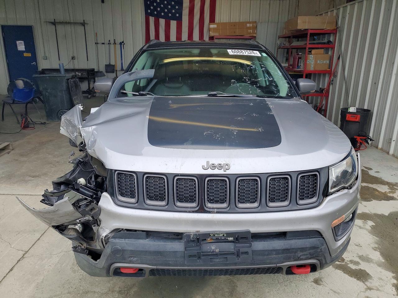 2017 Jeep Compass Trailhawk Серый vin: 3C4NJDDB8HT640414
