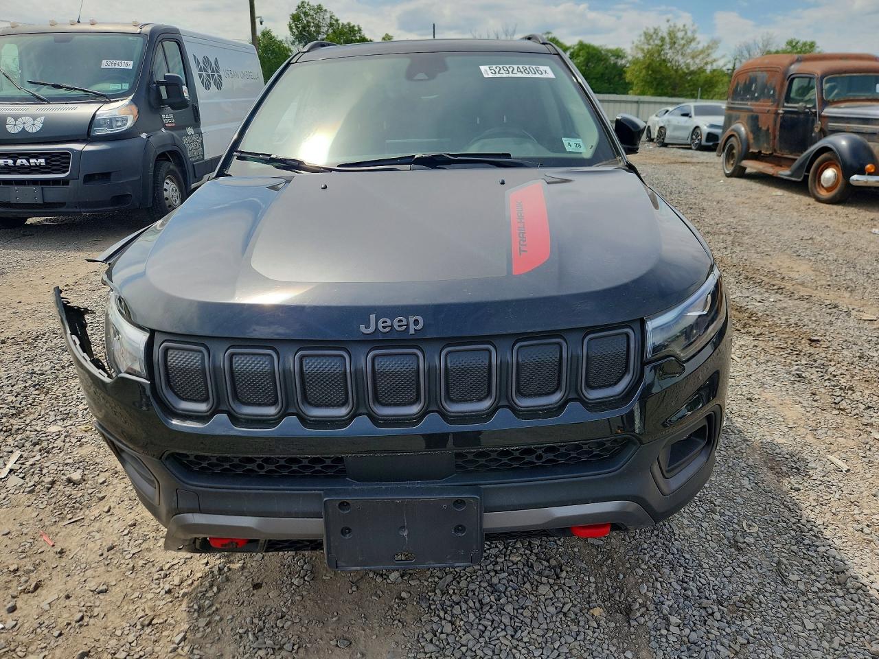 2022 Jeep Compass Trailhawk Black vin: 3C4NJDDB8NT226514