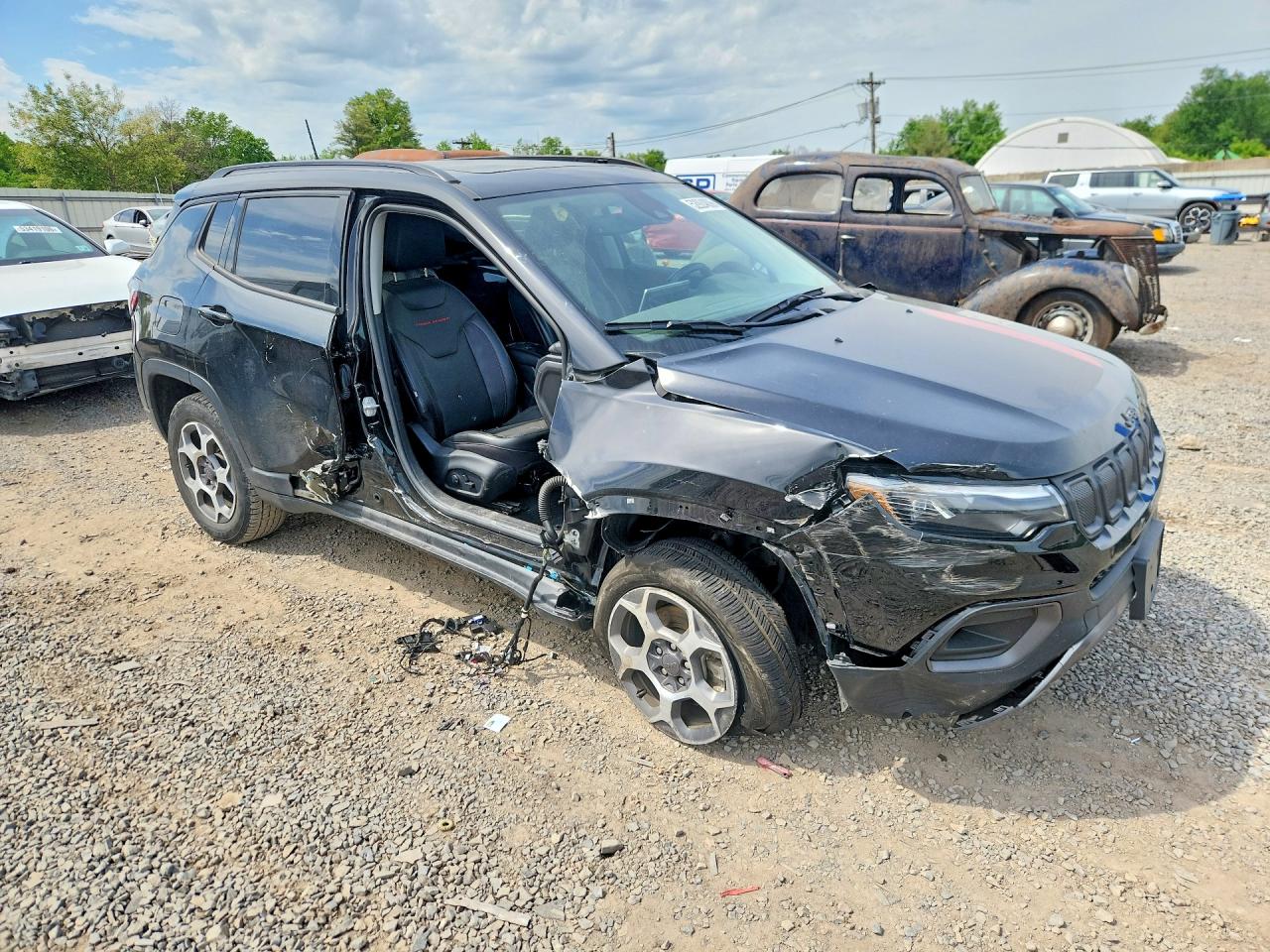 2022 Jeep Compass Trailhawk Black vin: 3C4NJDDB8NT226514