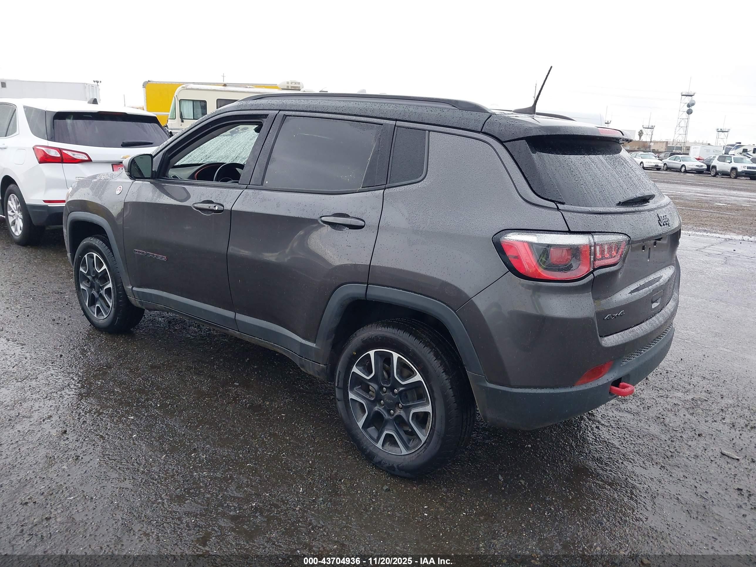 2020 Jeep Compass Trailhawk 4x4 Gray vin: 3C4NJDDB9LT170726