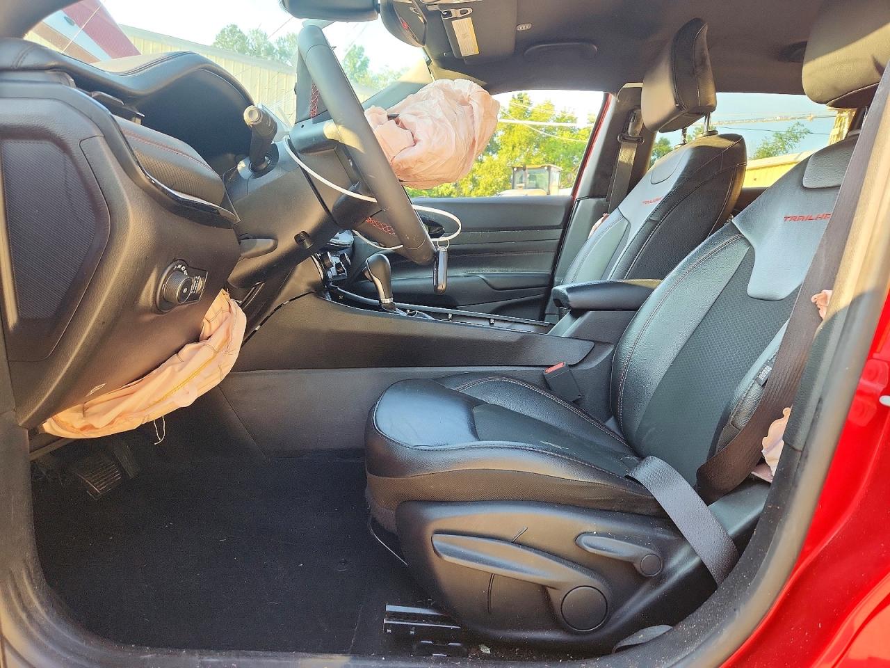 2025 Jeep Compass Trailhawk Red vin: 3C4NJDDN0ST522732