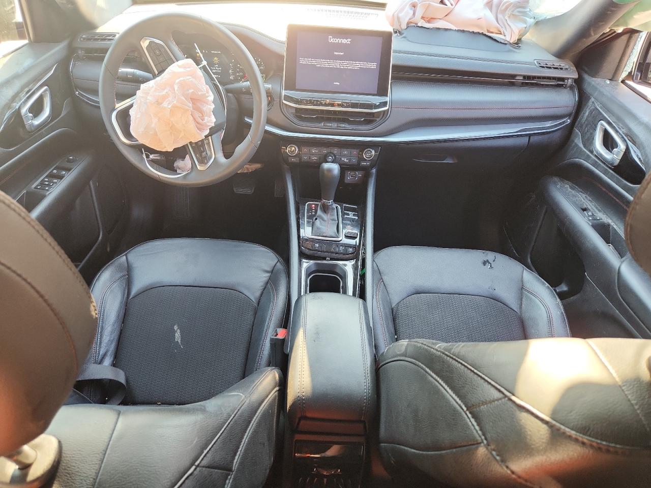 2025 Jeep Compass Trailhawk Red vin: 3C4NJDDN0ST522732 Damage: Right Front Seat Cushion, Worn, Acceptable
