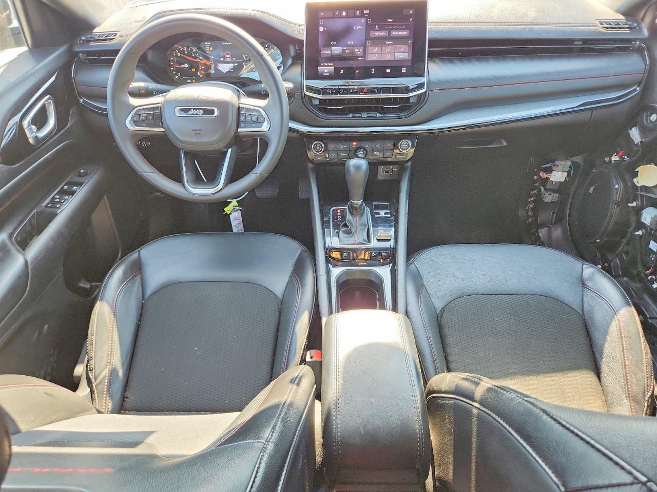2023 Jeep Compass Trailhawk Silver vin: 3C4NJDDN6PT564667