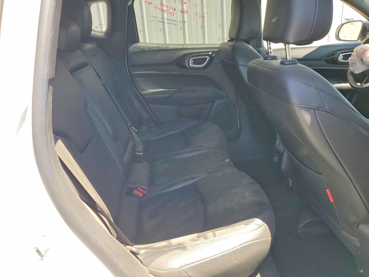 2025 Jeep Compass Trailhawk White vin: 3C4NJDDN6ST533511