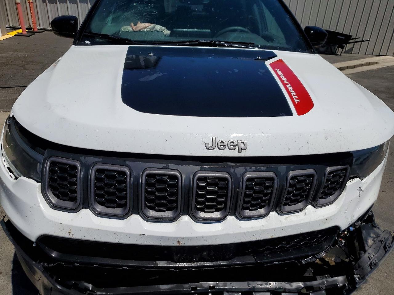 2025 Jeep Compass Trailhawk White vin: 3C4NJDDN6ST533511
