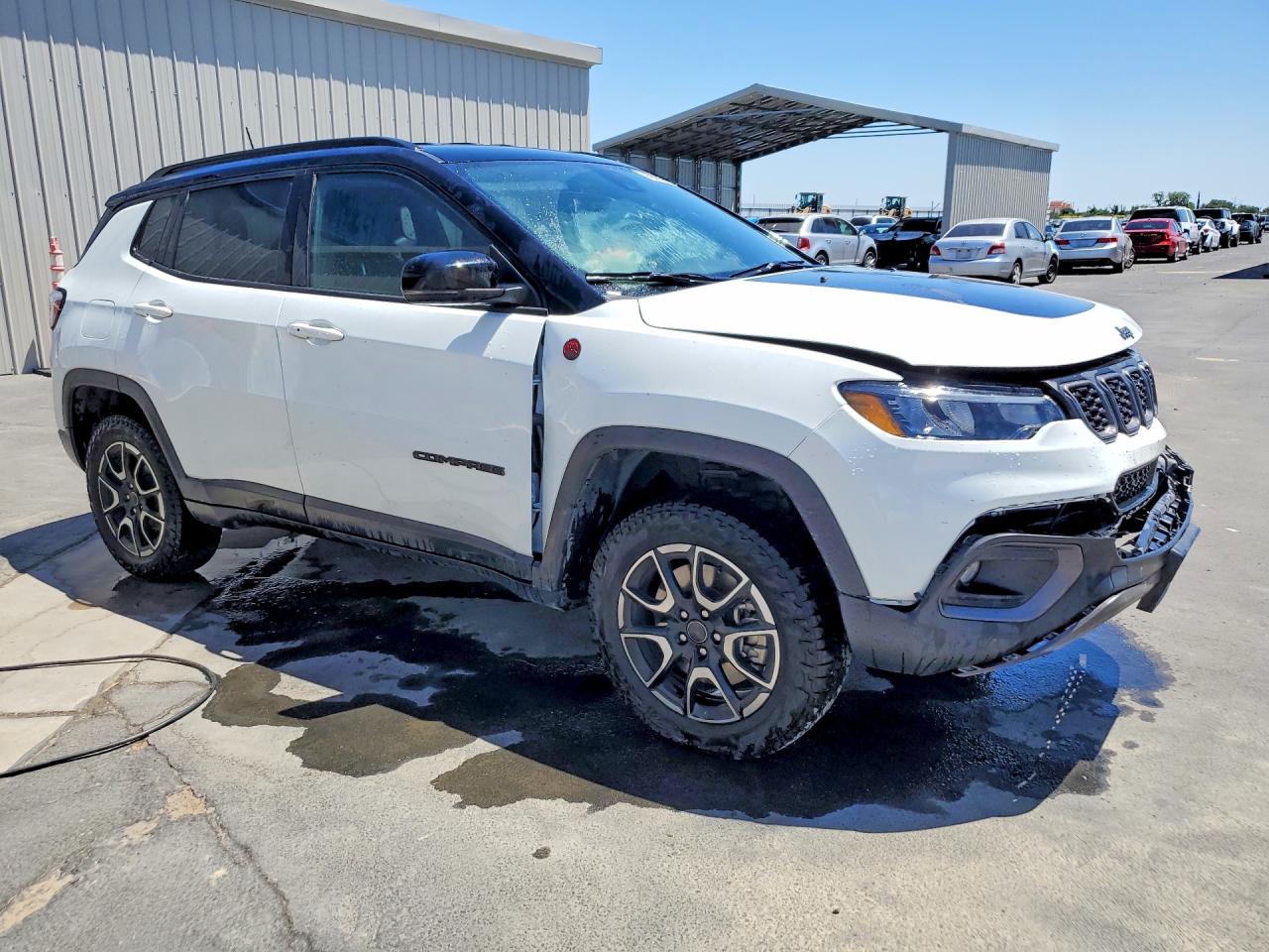 2025 Jeep Compass Trailhawk White vin: 3C4NJDDN6ST533511