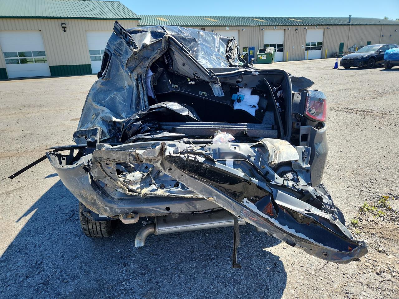 2023 Jeep Compass Trailhawk Gray vin: 3C4NJDDNXPT565790 Damage: Lift Gate, Severe Damage, Replacement Required