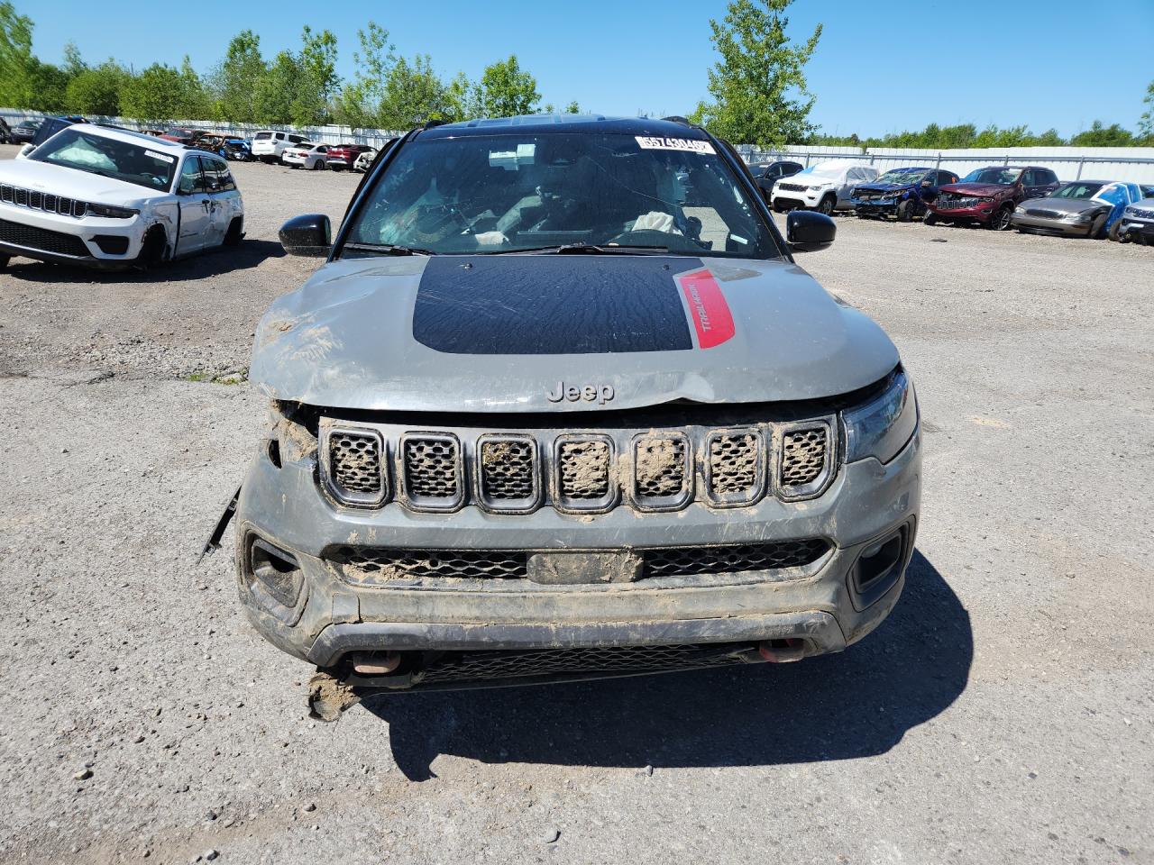 2023 Jeep Compass Trailhawk Gray vin: 3C4NJDDNXPT565790 Damage: Front Bumper Molding, Broken, Replacement Required