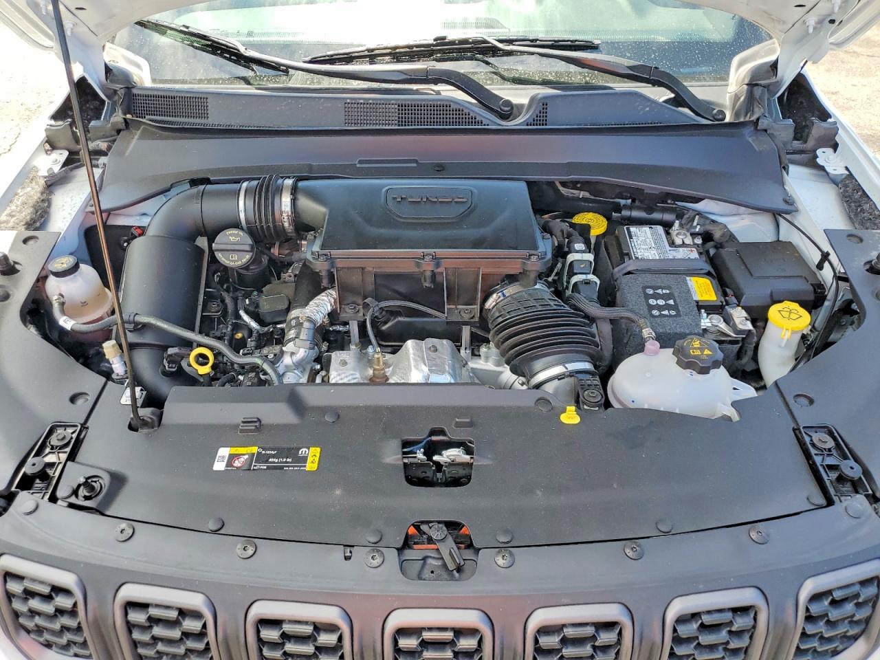 2025 Jeep Compass Trailhawk Белый vin: 3C4NJDDNXST520907