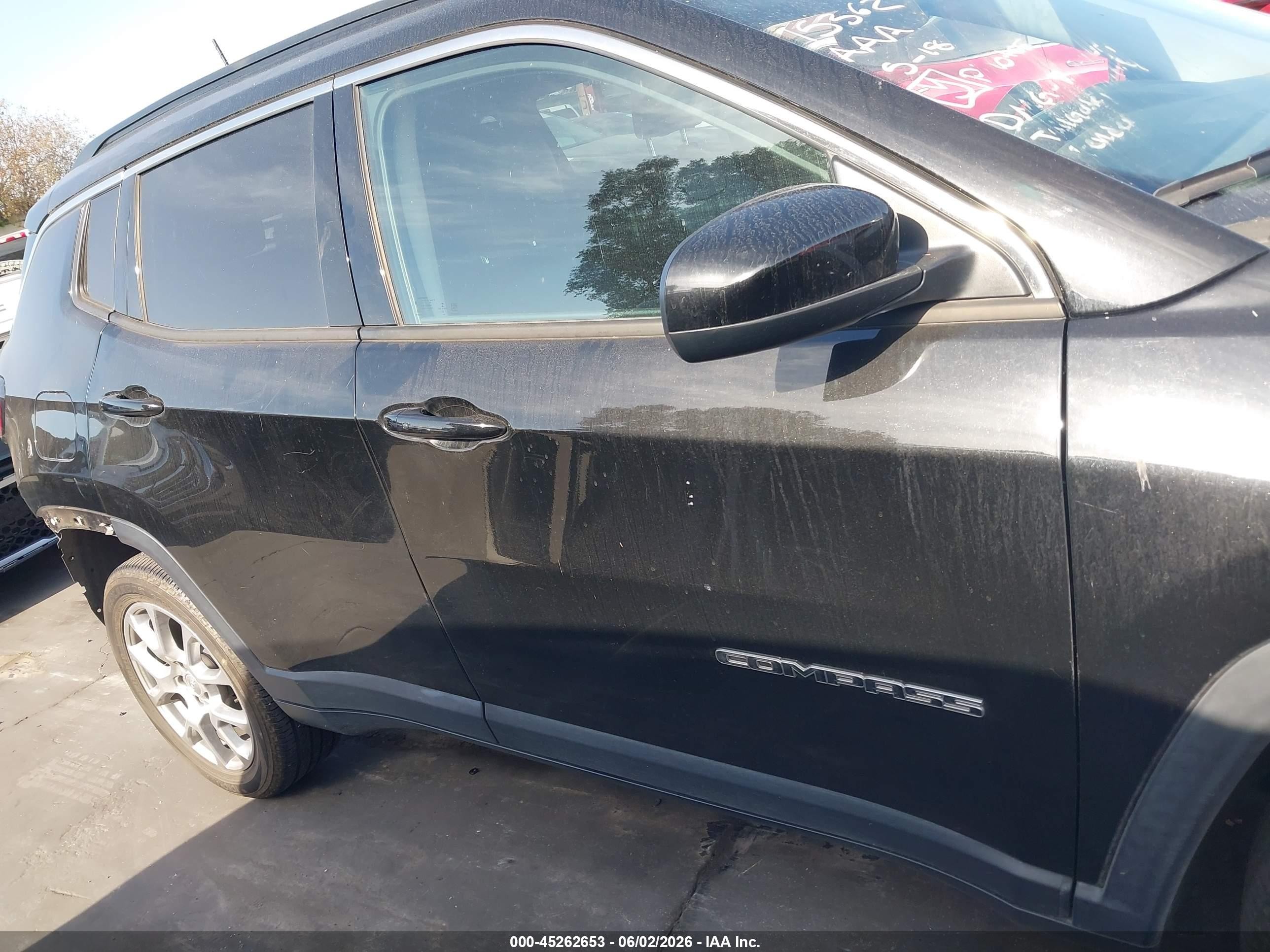 2022 Jeep Compass Latitude Lux 4x4 Black vin: 3C4NJDFB0NT177287