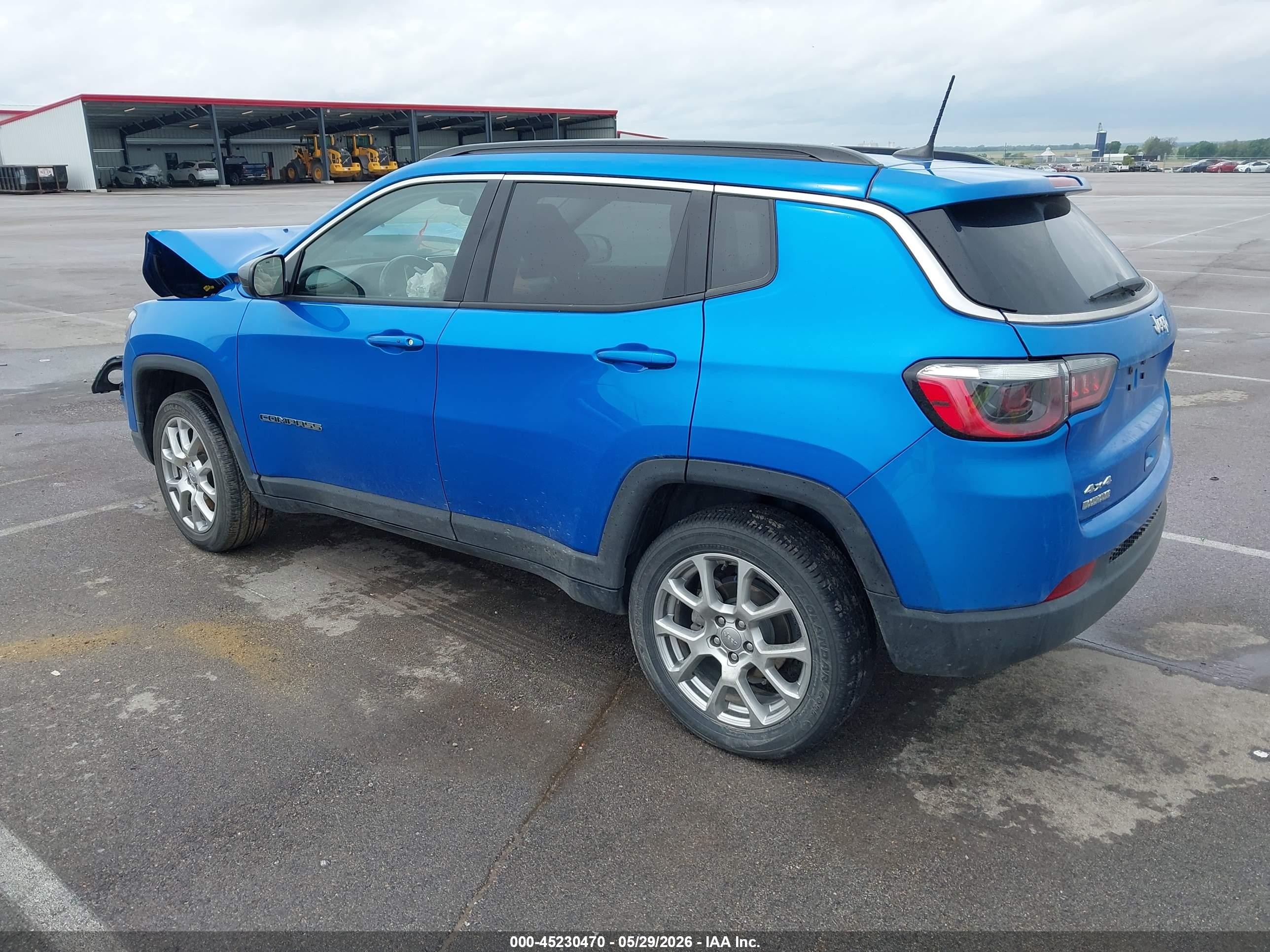 2022 Jeep Compass Latitude Lux 4x4 Blue vin: 3C4NJDFB7NT189906