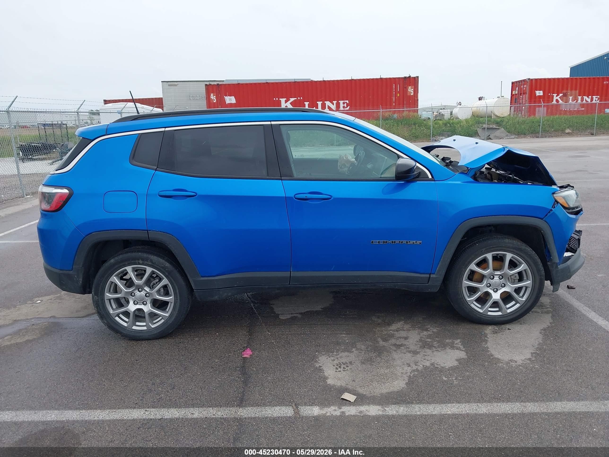 2022 Jeep Compass Latitude Lux 4x4 Blue vin: 3C4NJDFB7NT189906