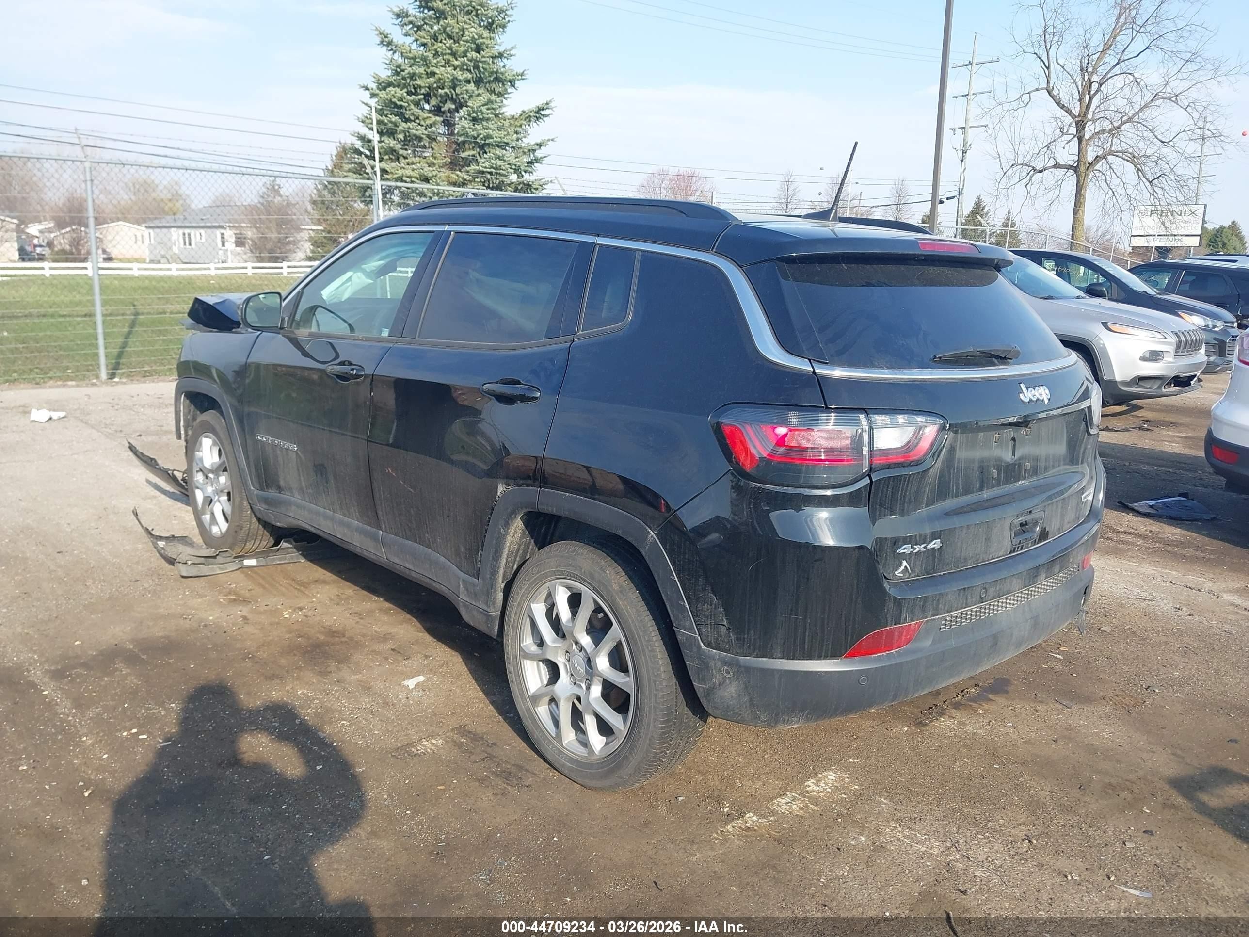 2024 Jeep Compass Latitude Lux Fwd Black vin: 3C4NJDFN8RT136616