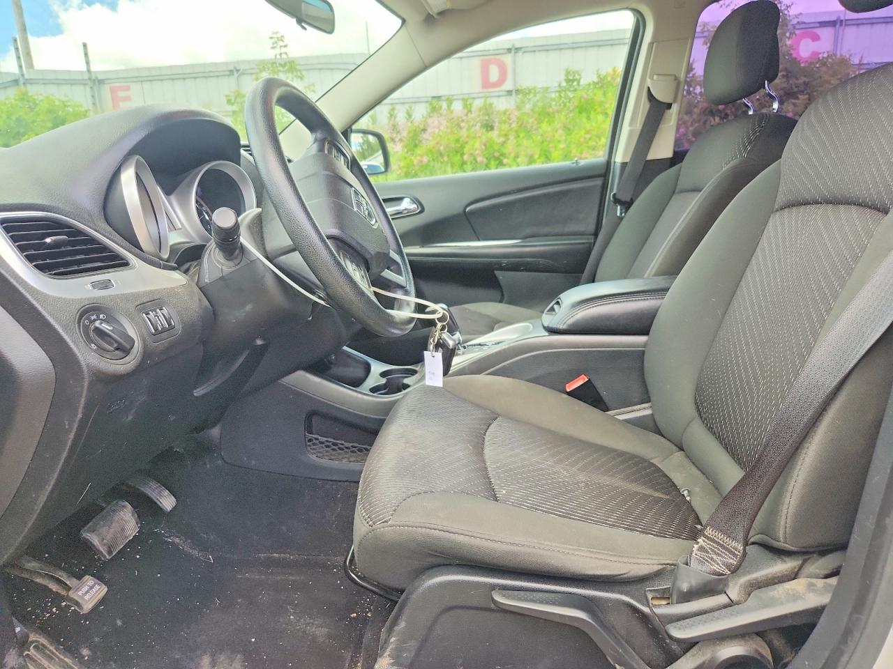 2012 Dodge Journey Se Silver vin: 3C4PDCAB0CT204812