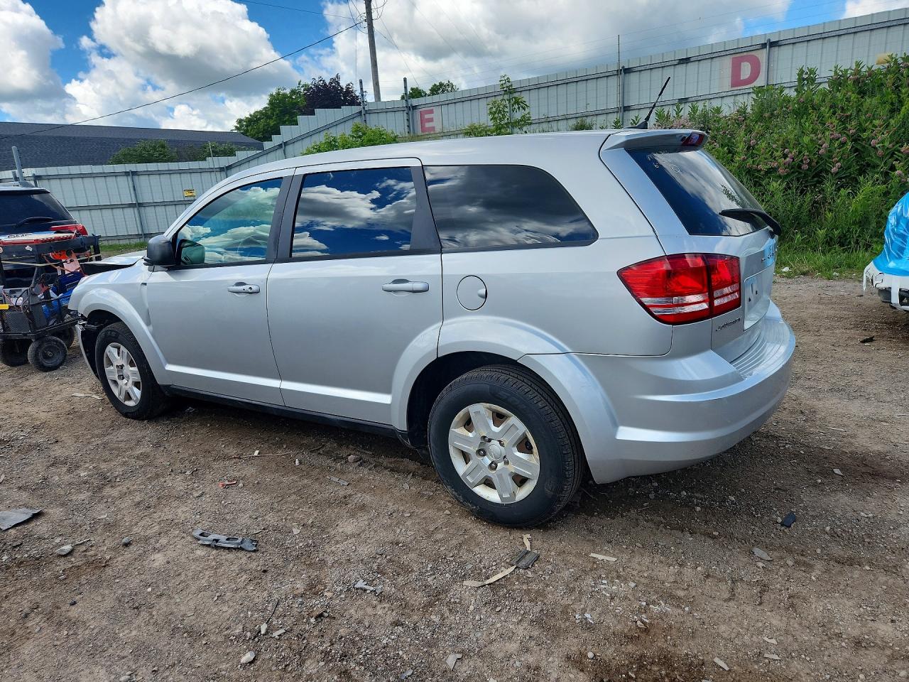 2012 Dodge Journey Se Silver vin: 3C4PDCAB0CT204812