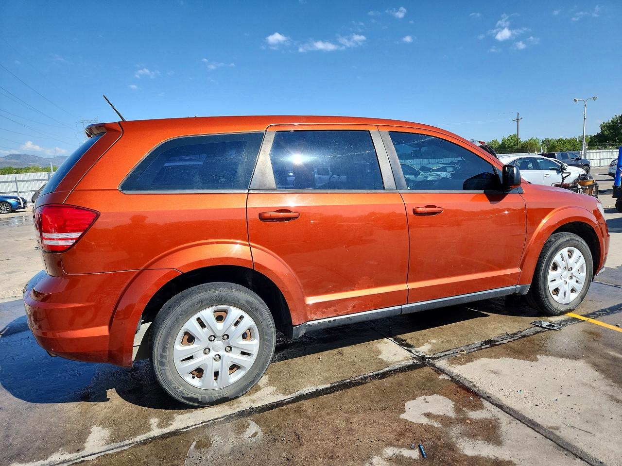 2014 Dodge Journey Se Orange vin: 3C4PDCAB0ET134036