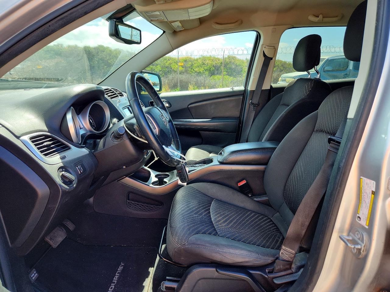 2014 Dodge Journey Se Silver vin: 3C4PDCAB0ET172463