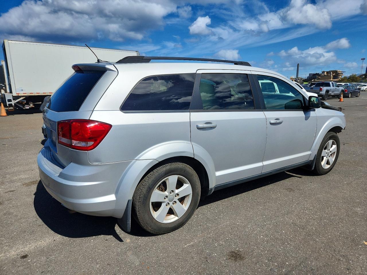 2014 Dodge Journey Se Silver vin: 3C4PDCAB0ET172463