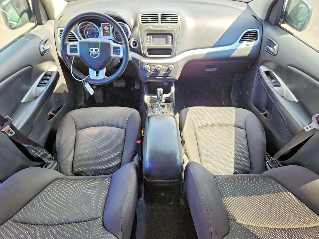 2014 Dodge Journey Se Silver vin: 3C4PDCAB0ET172463