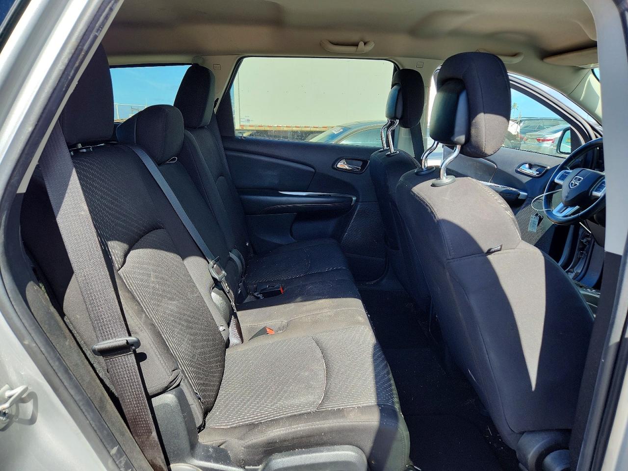 2014 Dodge Journey Se Silver vin: 3C4PDCAB0ET172463