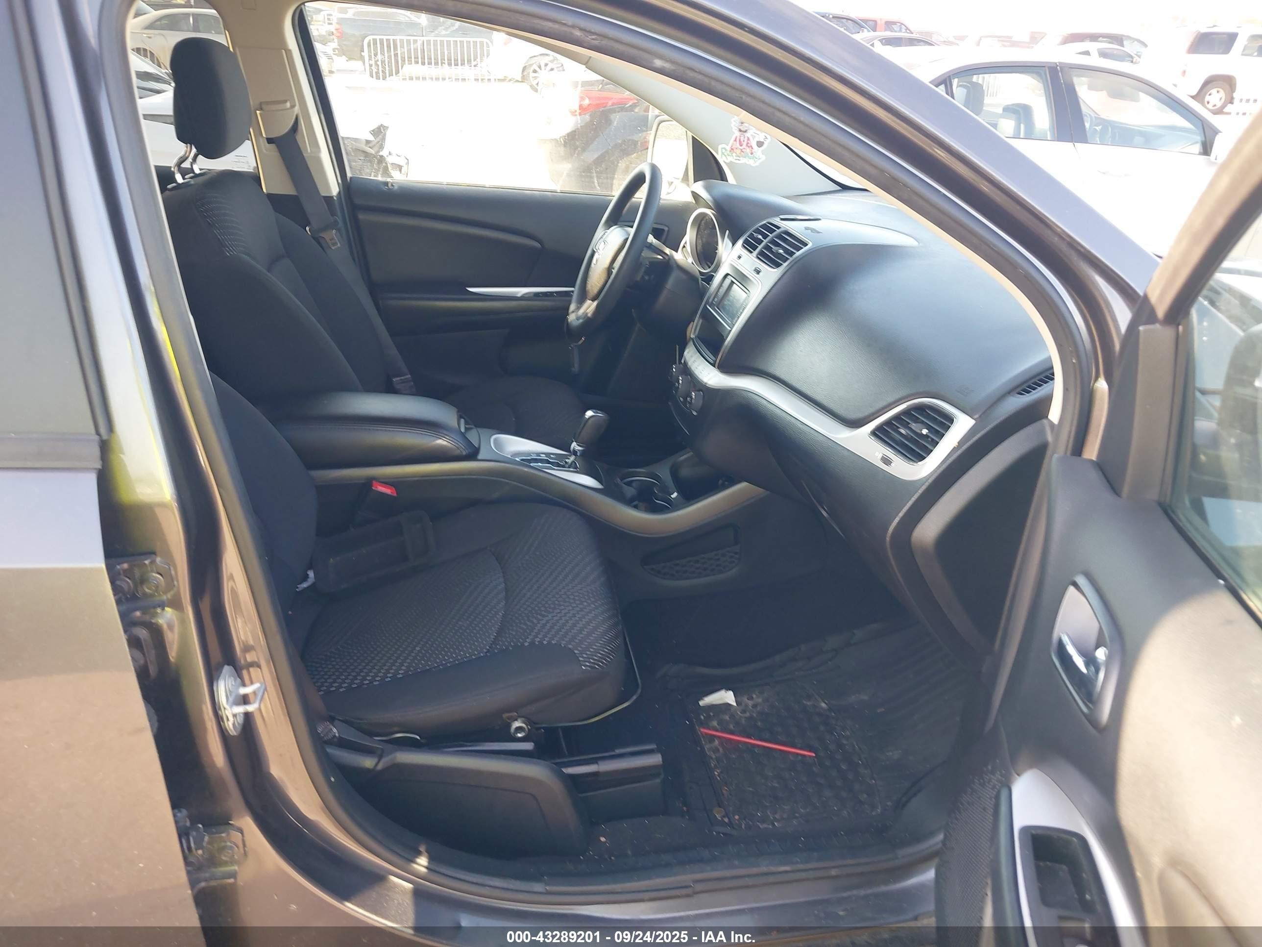 2015 Dodge Journey Se Gray vin: 3C4PDCAB0FT511370