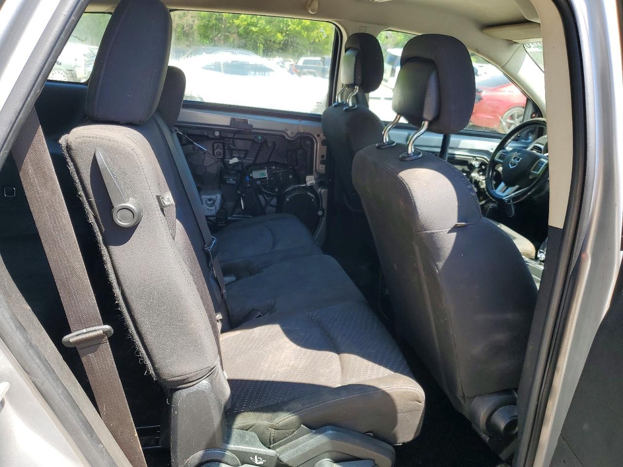 2015 Dodge Journey Se Silver vin: 3C4PDCAB0FT747078