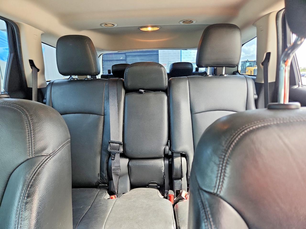 2015 Dodge Journey Se Gray vin: 3C4PDCAB0FT748019