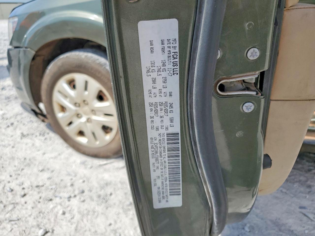2018 Dodge Journey Se Green vin: 3C4PDCAB0JT208677
