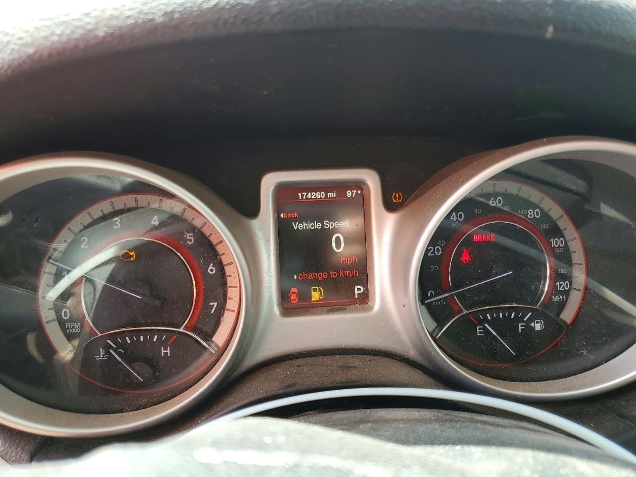 2018 Dodge Journey Se Green vin: 3C4PDCAB0JT208677