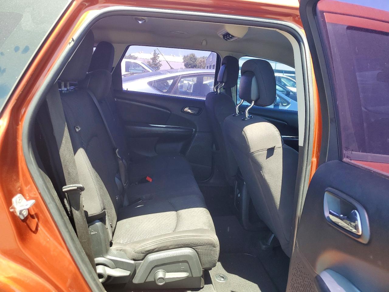 2012 Dodge Journey Se Orange vin: 3C4PDCAB1CT262007