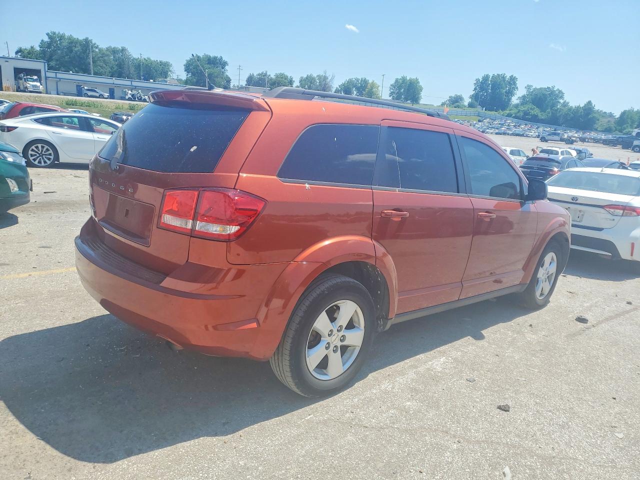2013 Dodge Journey Se Orange vin: 3C4PDCAB1DT530474