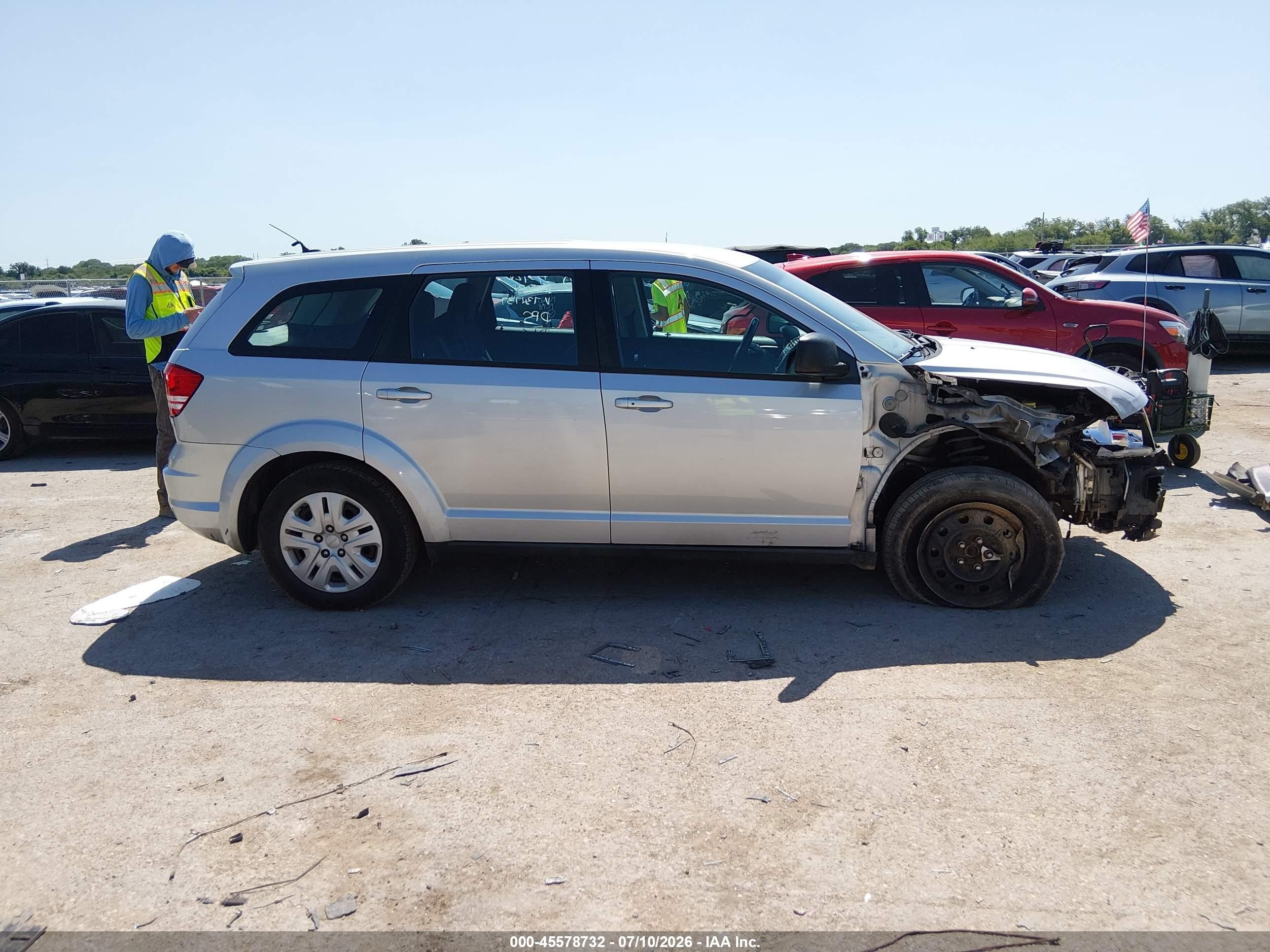 2013 Dodge Journey American Value Pkg Серебряный vin: 3C4PDCAB1DT734739