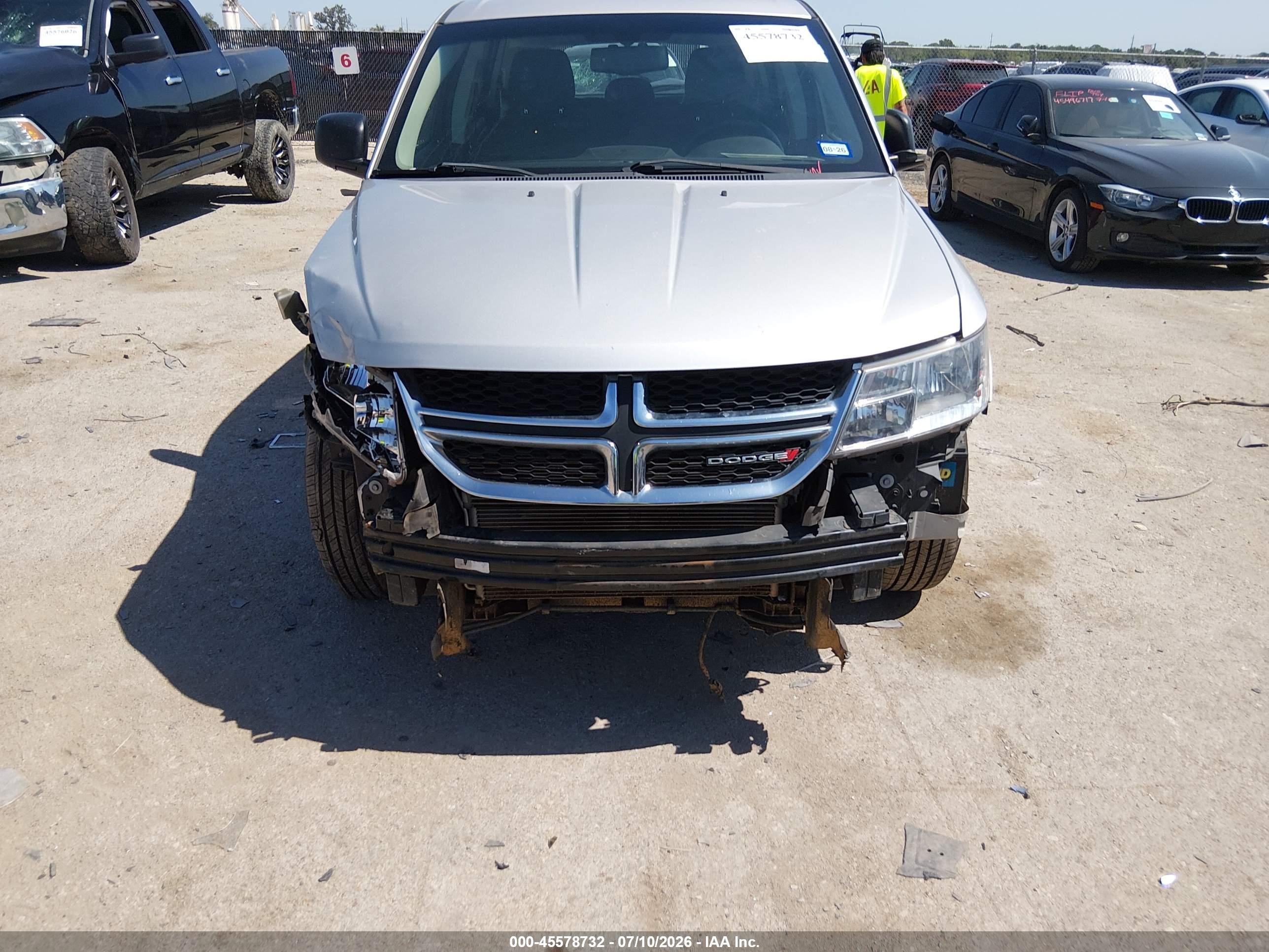 2013 Dodge Journey American Value Pkg Серебряный vin: 3C4PDCAB1DT734739